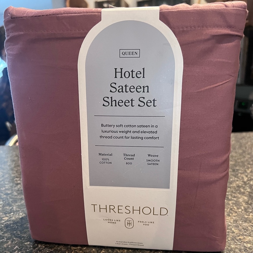 Threshold Hotel Sateen Sheet Set - Queen, Rich Purple